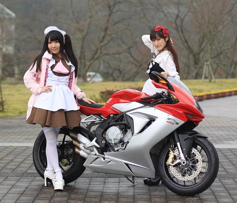 アグスタF3とメイドさん？画像