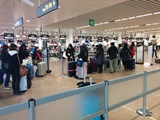 ブリュッセル空港での、出国手続き待機中