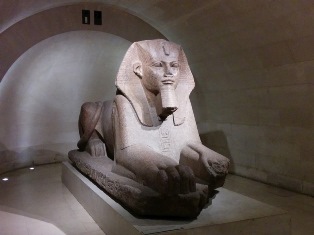 タニスの大スフィンクス　ルーブル美術館