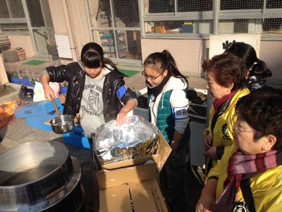 昨年　避難所訓練　四中生ボランティア参加　9月~11月　Refuge training vol