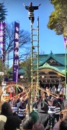 四谷須賀神社　梯子乗り披露2017.1.5　一人目
