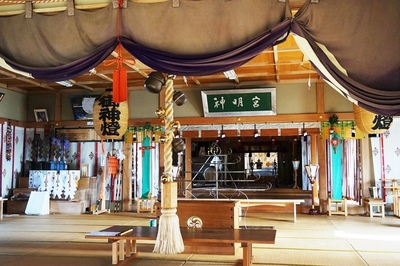 十三湊神明宮　拝殿内部