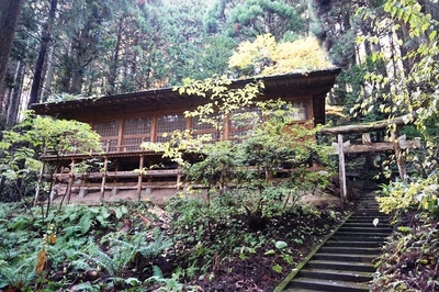 山王坊日吉神社　拝殿