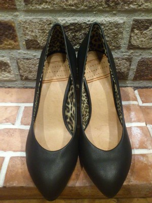 ヒョウ柄ヒールパンプス　ブラック　3,995円（税190円）
