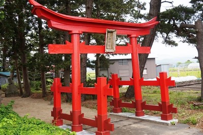 三社神社　鳥居