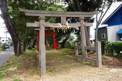 左堰稲荷神社　鳥居