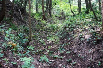 北谷 崖下の広壕道 下から起点をみる