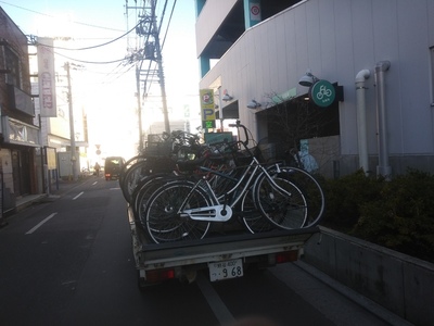 春日部パチンコ店回収　