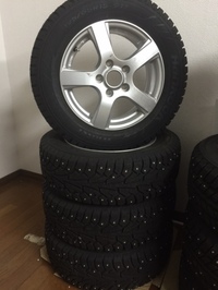 スパイクタイヤ・ホイール付き【新品】