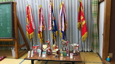 2019マリン・ヤングの優勝・準優勝旗