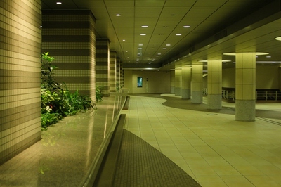 汐留地下通路