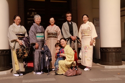 着物で銀ぶら　