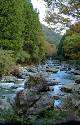 都留市東桂・蒼竜峡　（2018.10.7）