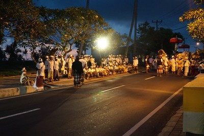 Pura Prajapati 夜のオダラン
