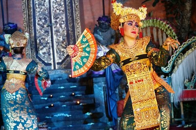 Legong Keraton レゴン・クラトン