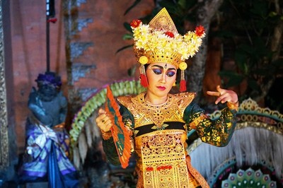Legong Keraton レゴン・クラトン