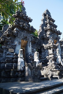 中門 コリアグン kori agung