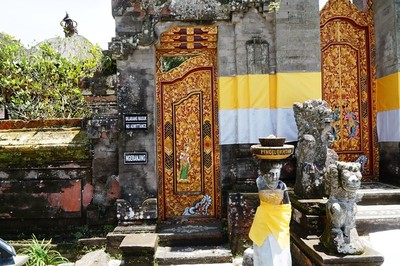 中門の扉