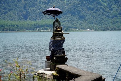 ベジ Beji 聖なる祠