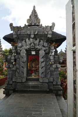 ガネーシャを祀る祠