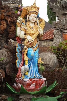 女神サラスワティー　Saraswati