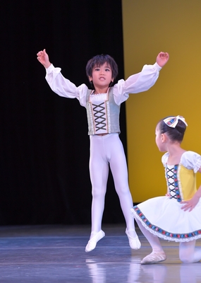 2019発表会「仕事の踊り」より