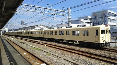 東武8000系セイジクリーム