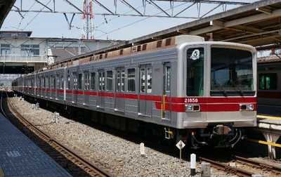 東武20050系