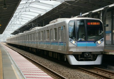 東西線05系  快速列車